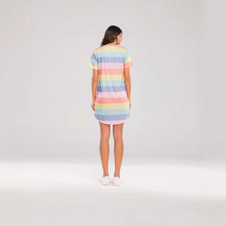 Damen Kurzarm Kleid mit auffälligem Streifenmuster und bequemem Schnitt Echo Archiv