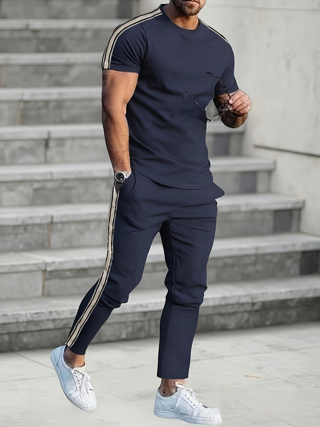 Herren Sportliches Trikot und Jogginghose-Set mit seitlichen Details Echoarchiv