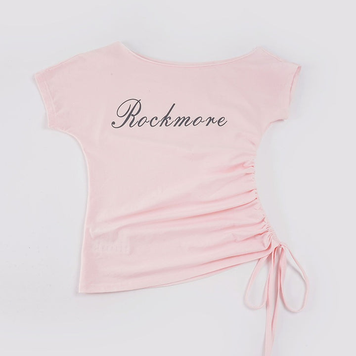 Damen Off-Shoulder T-Shirt mit Raffungen und modischem Schriftzug Echo Archiv