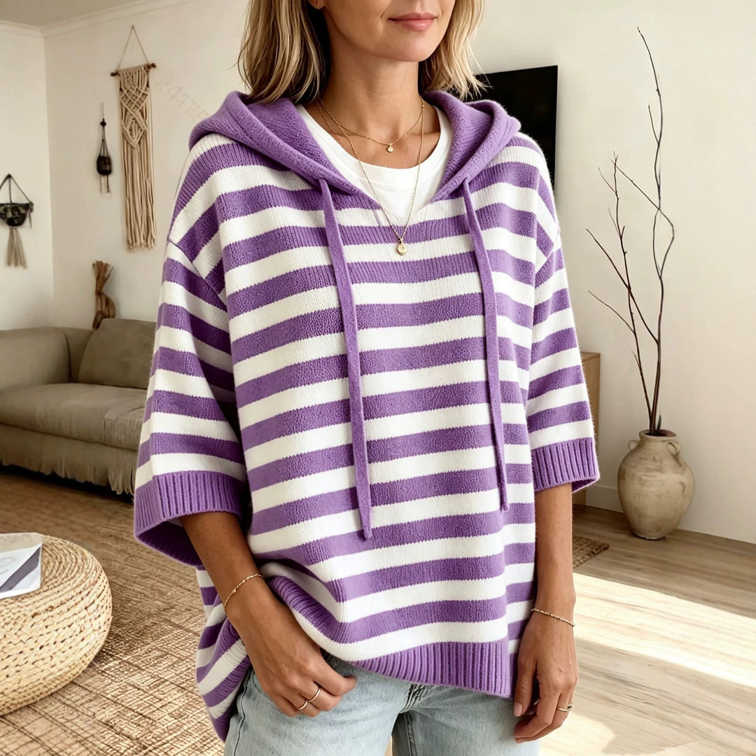 Damen Lässiger gestreifter Kapuzen-Poncho aus weichem Feinstrick mit halblangen Ärmeln – Auréline