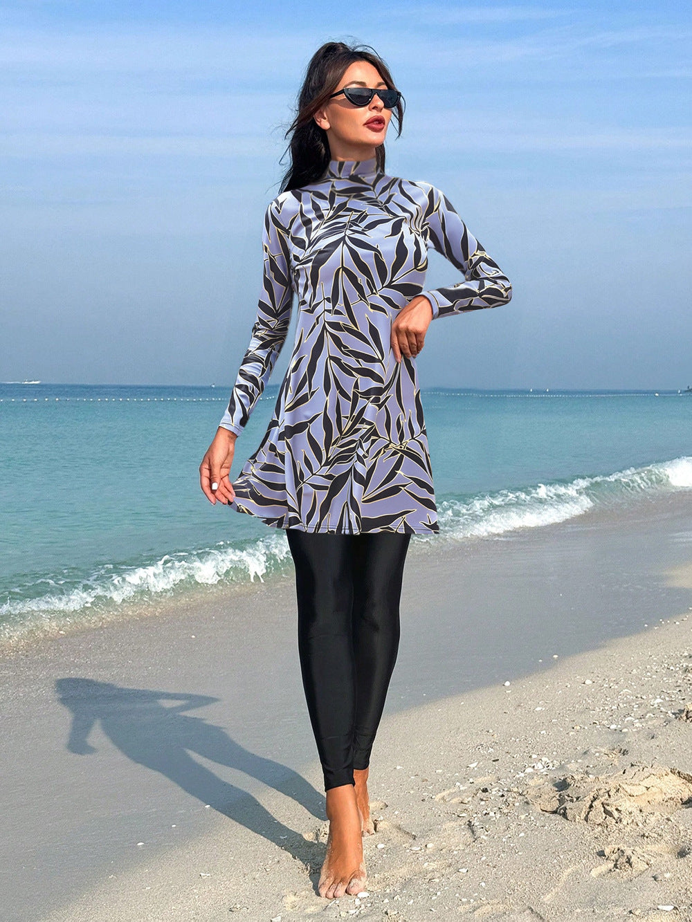 Damen modischer UV-Schutz-Schwimmanzug mit langem Arm und asymmetrischem Saum Echo Archiv