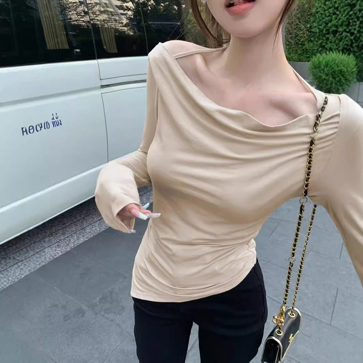 Damen schulterfreies Cowl-Longsleeve mit feinen Spaghettiträgern und sculptender Taillenpassform – Avérine