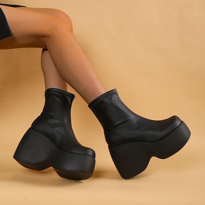 Damen Plateausock-Boots mit skulpturaler Keilsohle und Stretchschaft Echo Archiv