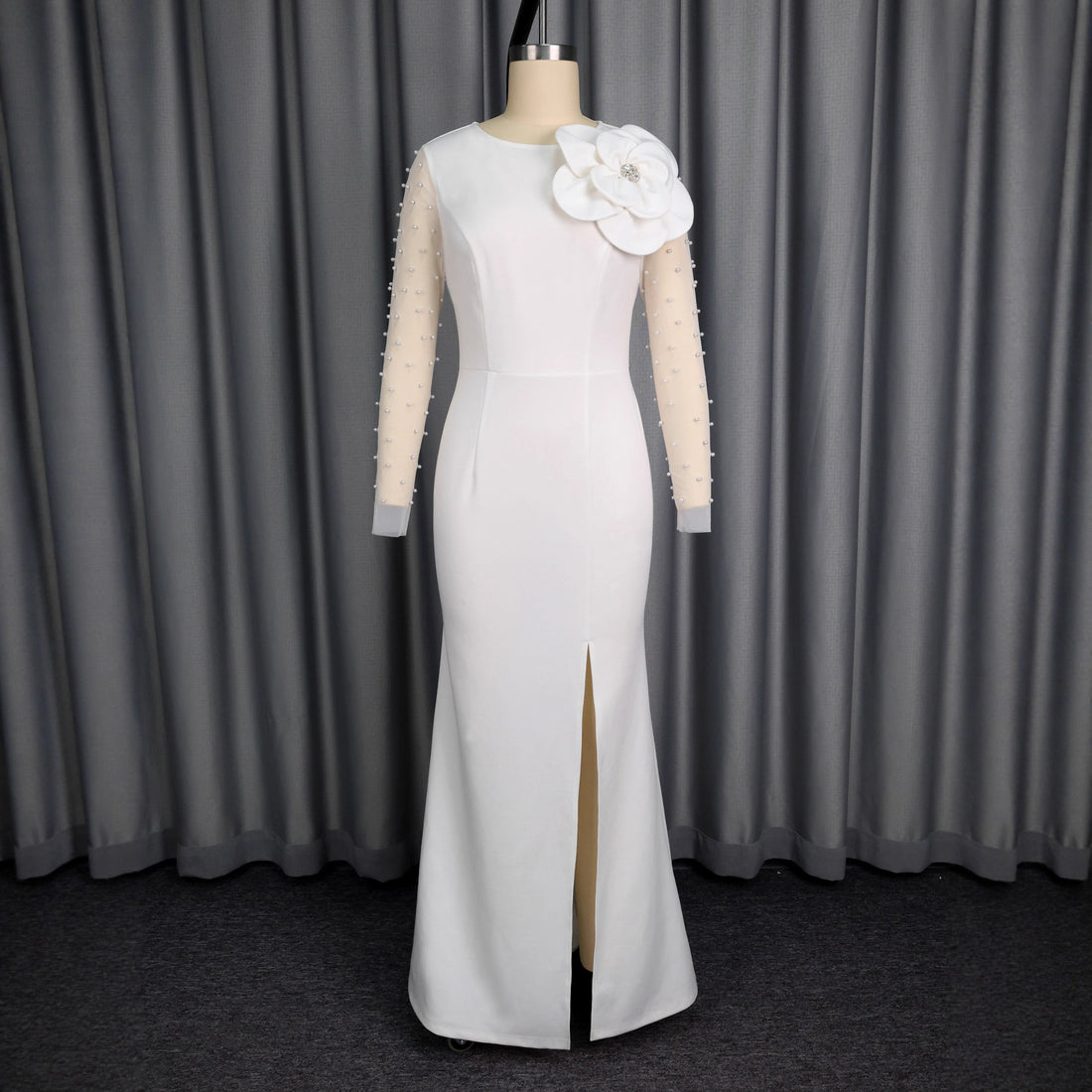 Damen Glamouröses Abendkleid mit taillierter Silhouette und transparenten Puffärmeln – Élara