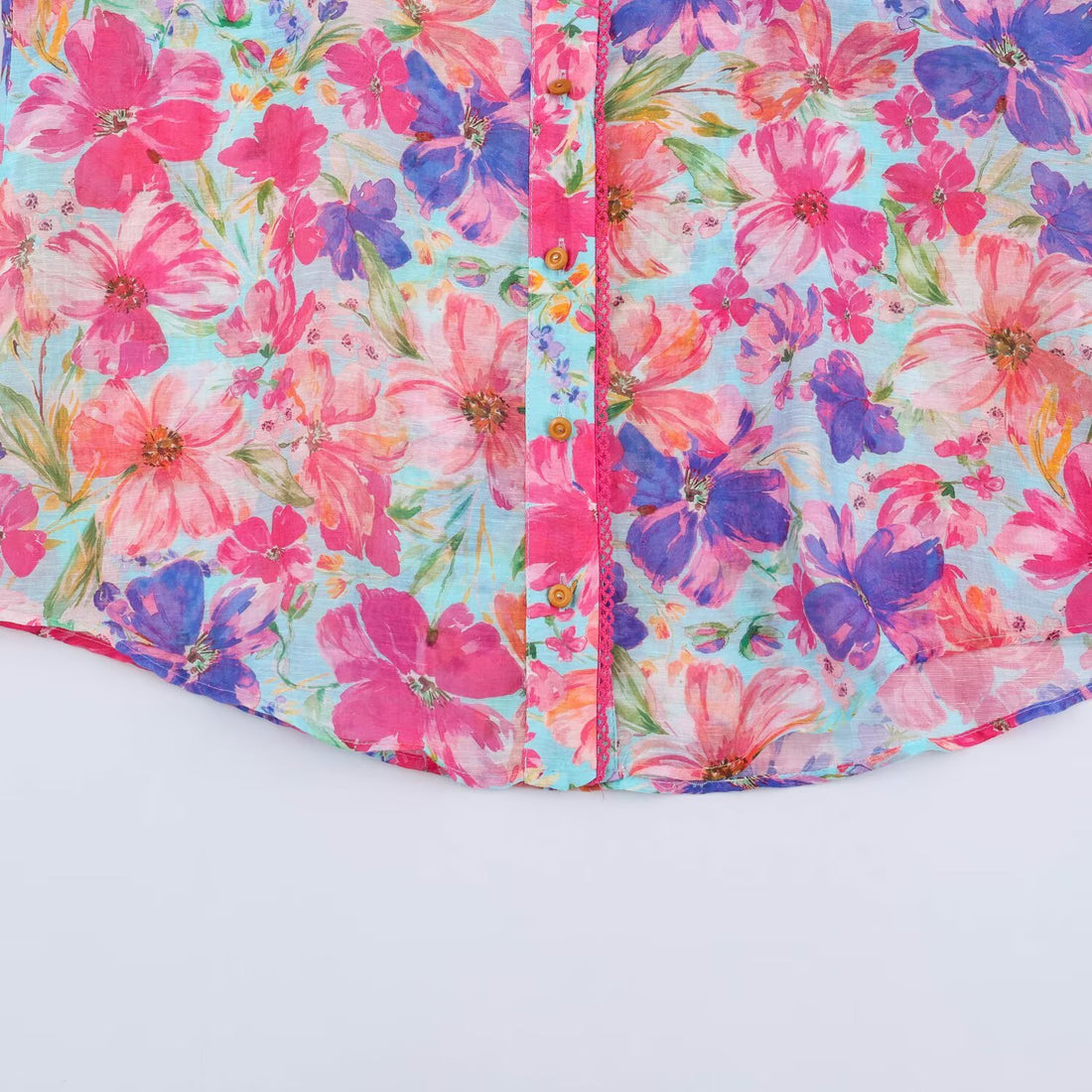 Damen Leichte Bluse im Aquarell-Floralmuster mit Stehkragen und dreiviertelärmeln Echoarchiv