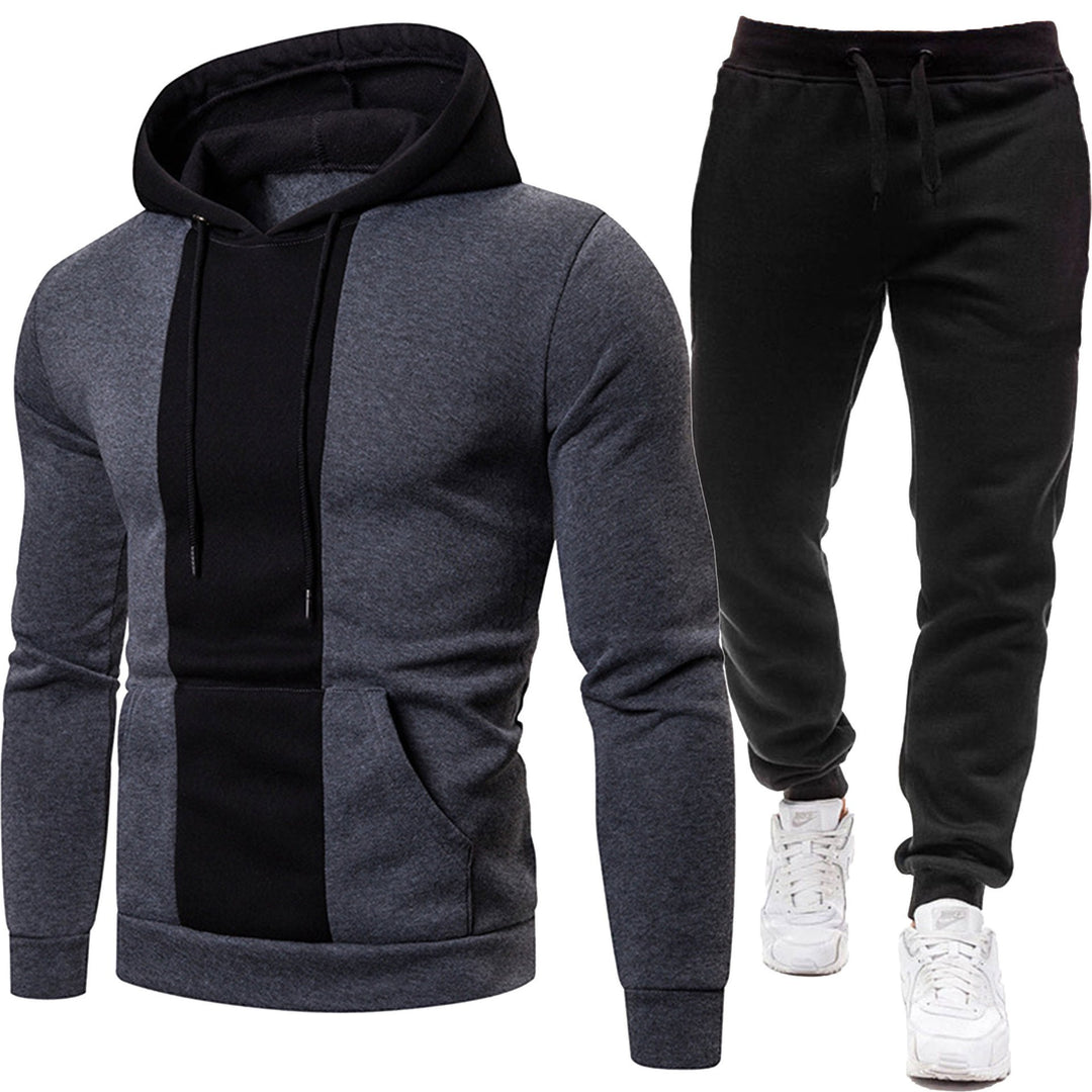 Herren Sportliche Kapuzenjacke und Jogginghose Echoarchiv