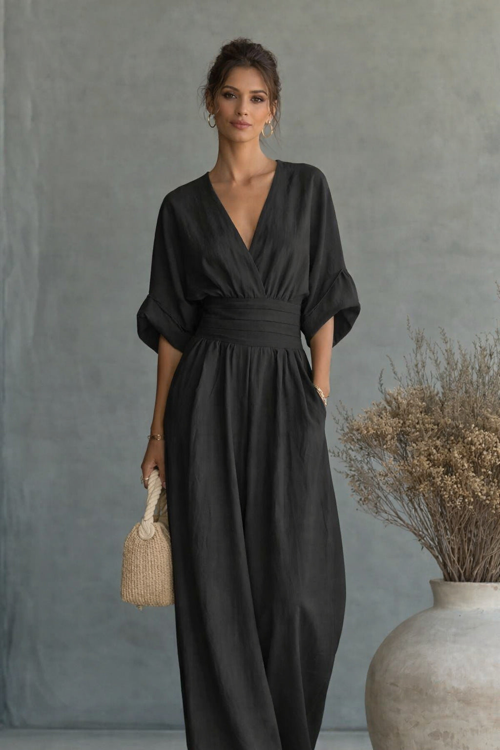 Damen Jumpsuit mit elegantem V-Ausschnitt und weitem Bein Echo Archiv