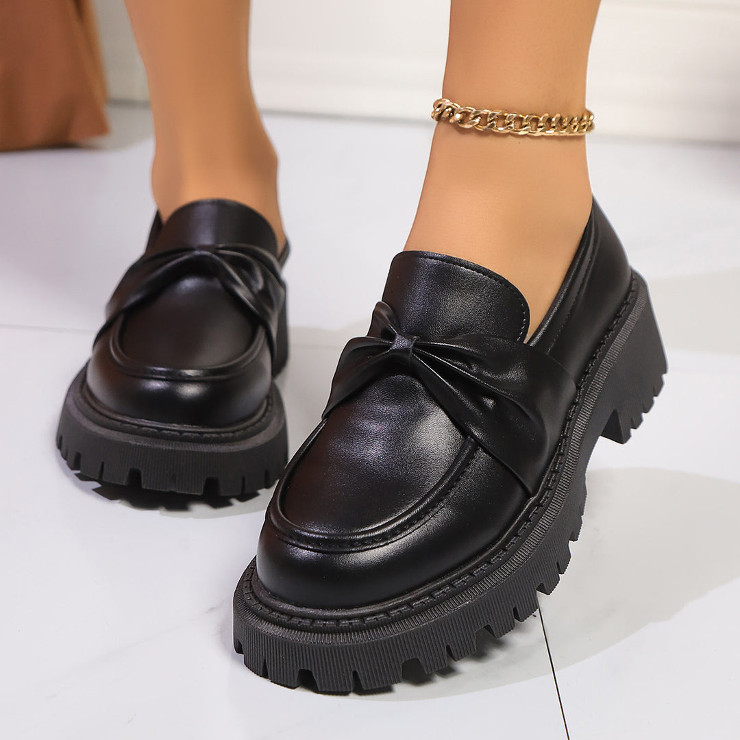 Damen Klobige Plateau‑Loafer mit grober Profilsohle und gepolstertem Schaft Echoarchiv