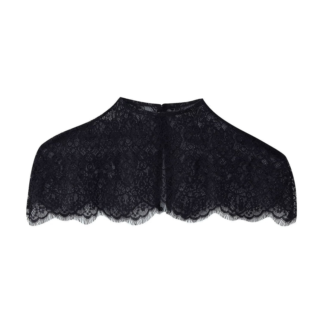 Damen Spitzen-Hängerchenkleid mit elegantem Rückenausschnitt und charmantem Saum Echo Archiv