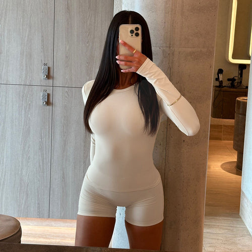 Damen nahtloses Thermo-Unterwäsche-Set aus formender Mikrofaser mit Langarmshirt und taillierter Hotpants – Avérine