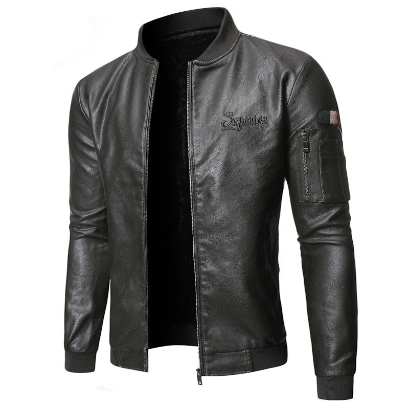 Herren eleganter Kunstlederjacke mit praktischem Stehkragen und modischen Reißverschlüssen Echoarchiv