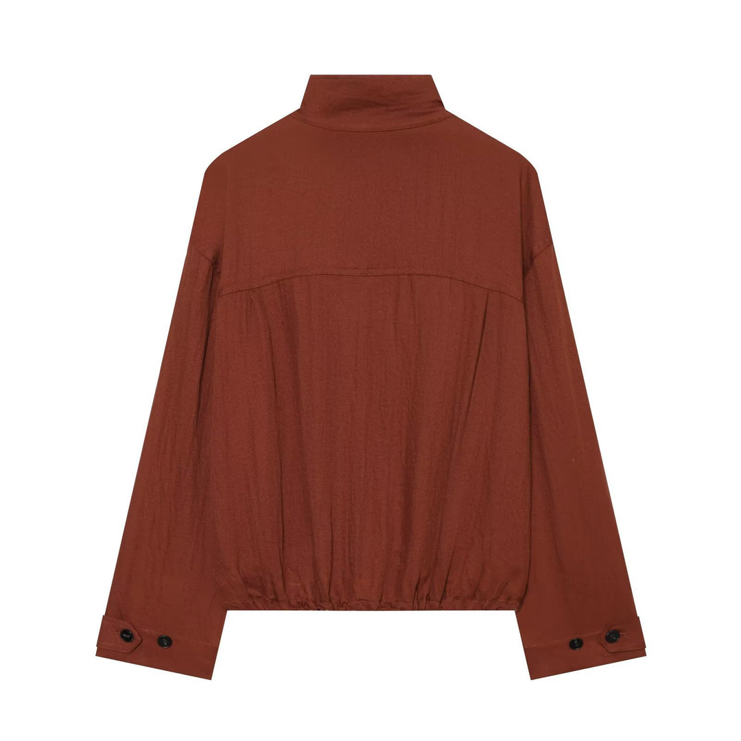 Damen Kurzjacke im Utility‑Stil mit Stehkragen, aufgesetzten Brusttaschen und Kordelzugsaum Echo Archiv