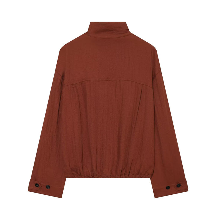 Damen Kurzjacke im Utility‑Stil mit Stehkragen, aufgesetzten Brusttaschen und Kordelzugsaum Echo Archiv