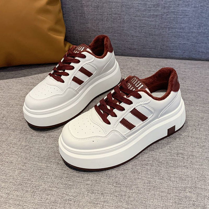 Damen Plattform Sneakers mit verstärkter Dämpfung und sportlichem Design Echo Archiv