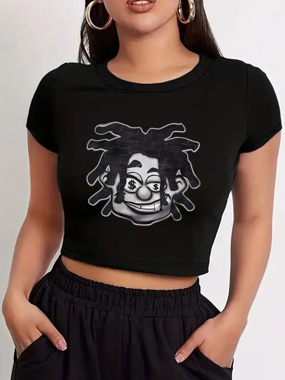 Damen Crop-Top mit kreativem Grafikdesign und modernem Schriftzug Echo Archiv