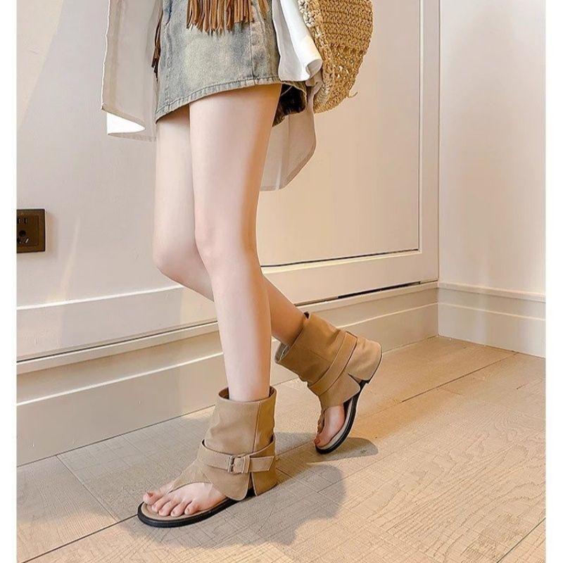 Damen Offene Sandalen‑Stiefelette mit Sockenkragen und Schnallenriemen – Sorelia