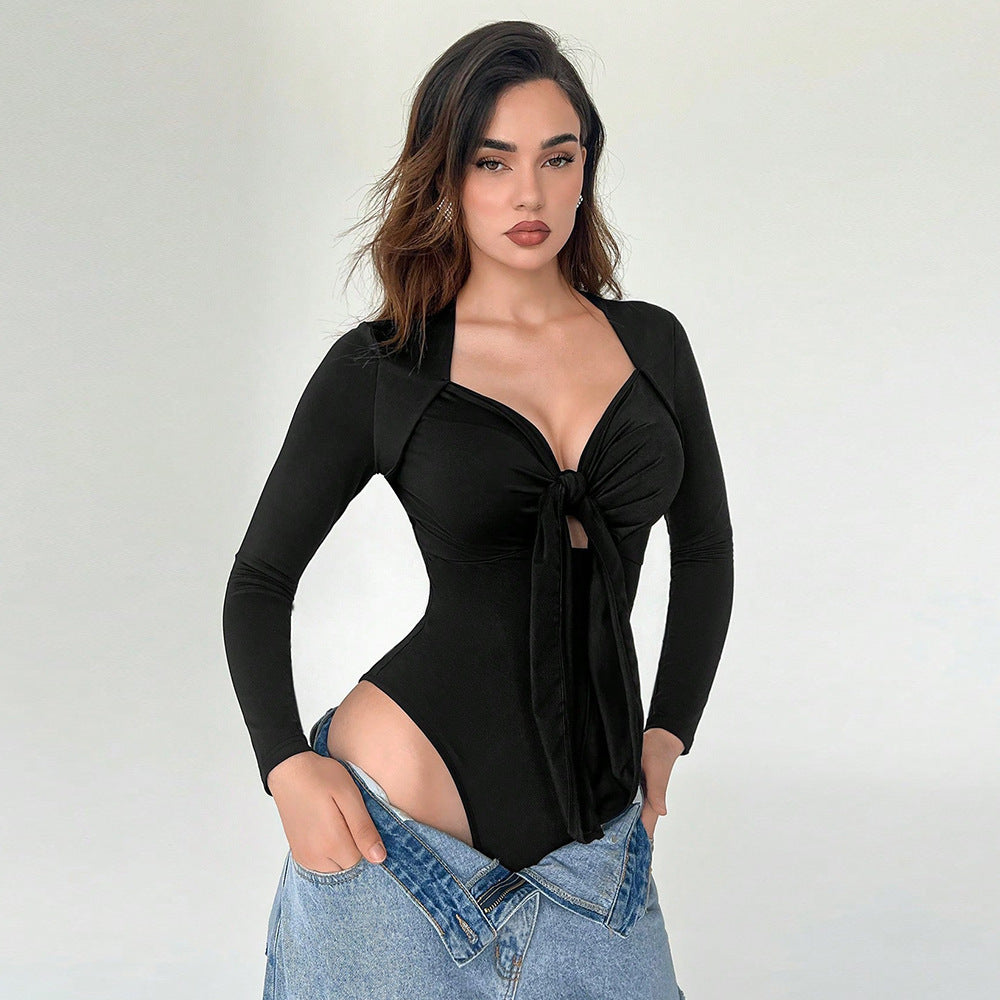 Damen figurbetonter Langarm-Bodysuit mit Knotenfront tiefem V-Ausschnitt und hochgeschnittenem Bein – Bodéline