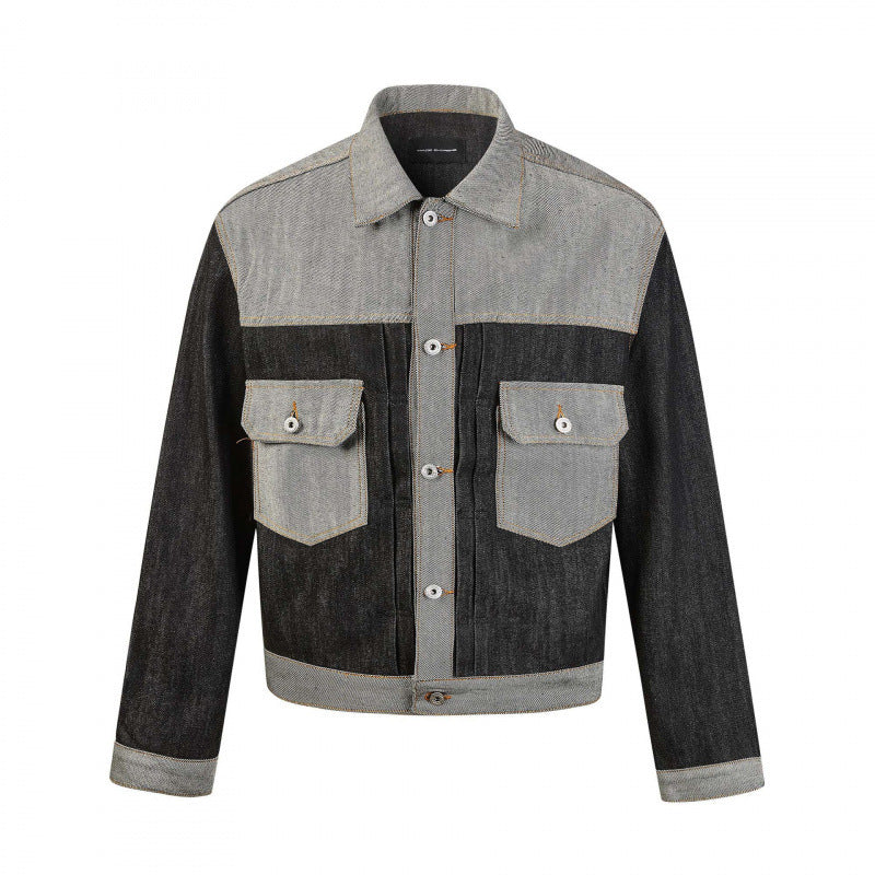 Herren Kurz geschnittene Patchwork-Denimjacke mit aufgesetzten Pattentaschen und konstruktiver Nahtführung Echo Archiv