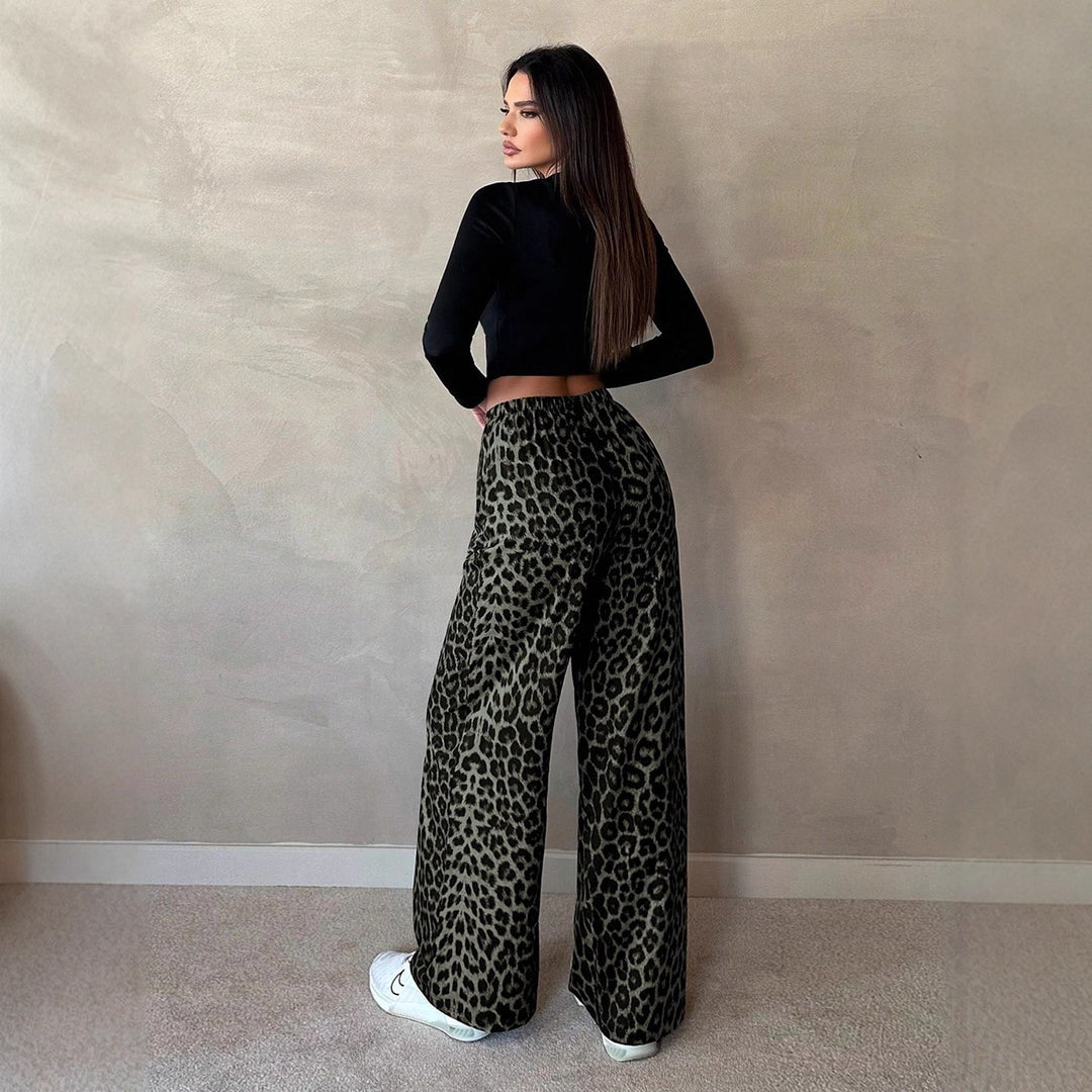 Damen Weite Palazzo-Hosen mit auffälligem Leopardenmuster Echo Archiv