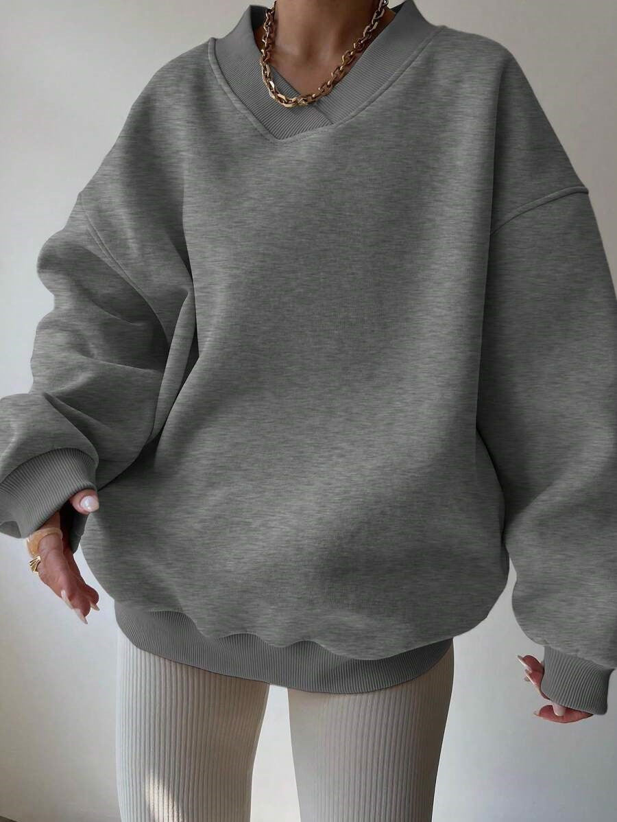 Damen Oversized V-Ausschnitt Sweatshirt mit verstärktem Rippkragen und extraweitem Cut – Avérine