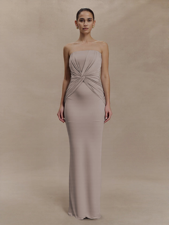 Damen Elegantes Minimalistisches Abendkleid mit Raffungen Echo Archiv