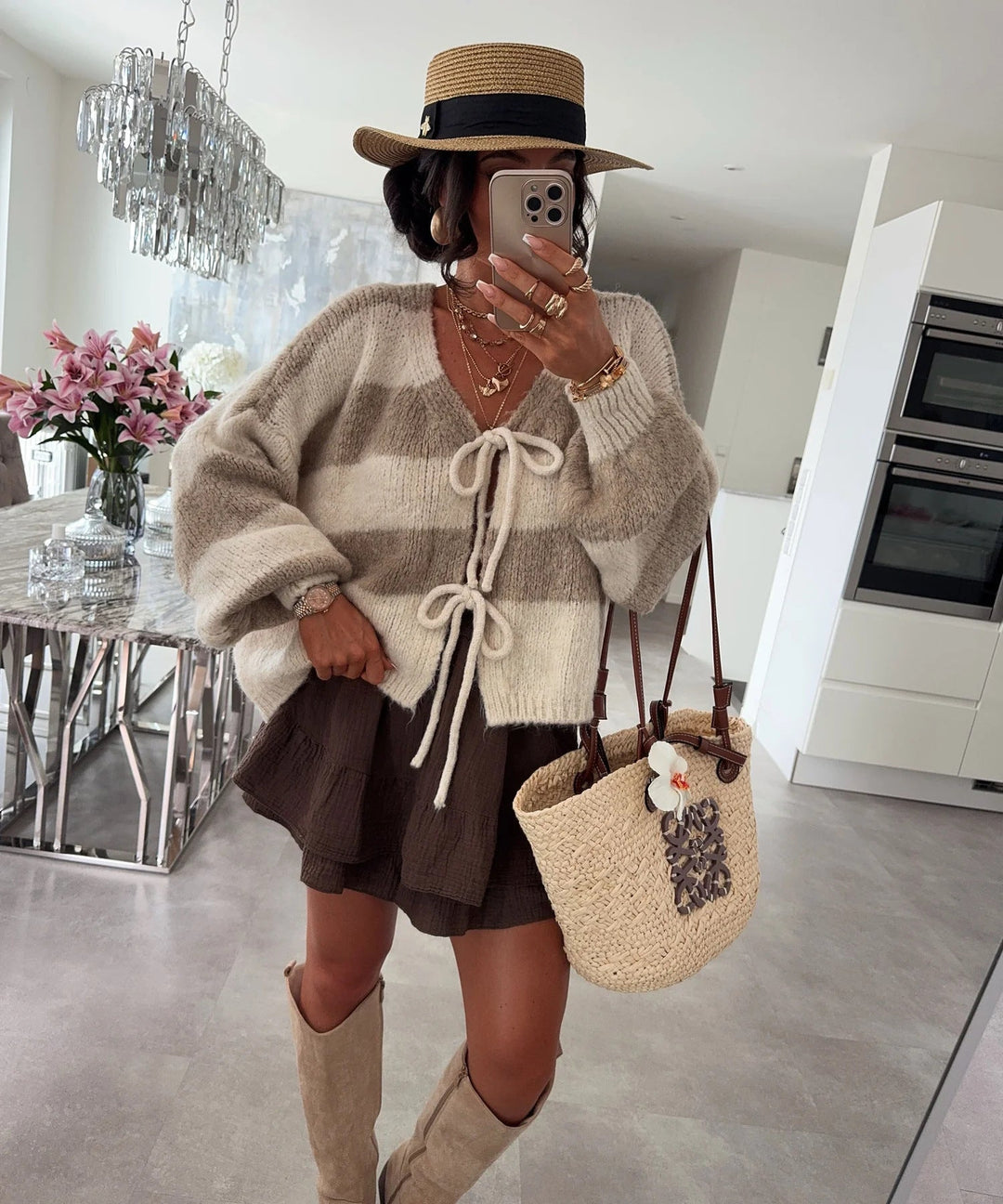 Damen lockere Strickjacke mit breiten Streifen und Bindegürtel Echoarchiv