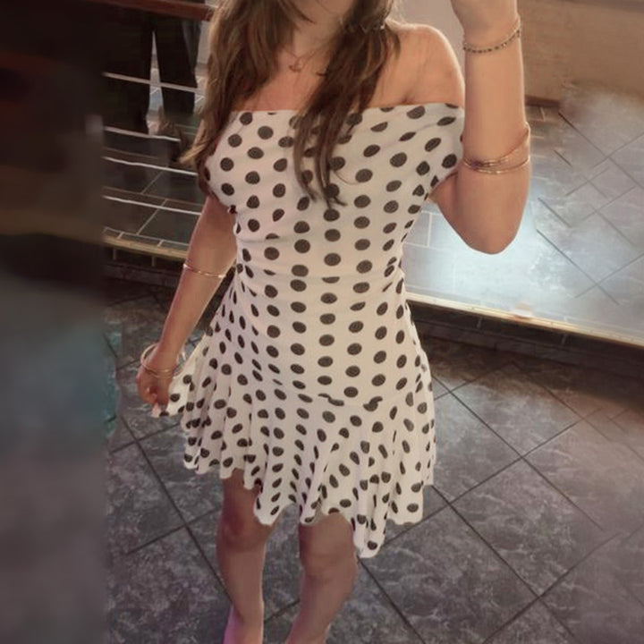 Damen verspieltes Polka Dot Kleid mit leichtem Stoff und tiefem V-Ausschnitt Echo Archiv