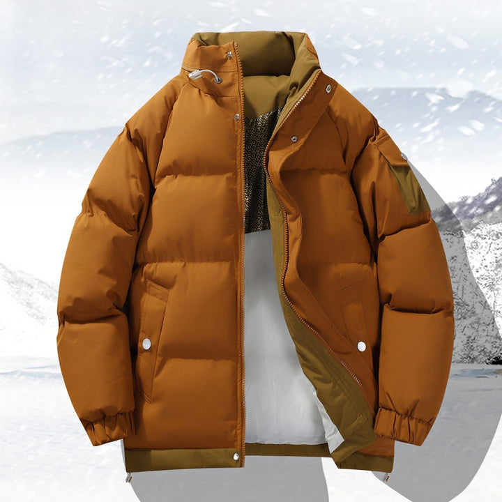 Herrenjacke aus ungefüttertem Outdoor-Material mit hohem Stehkragen, Isolierung und elastischen Bündchen – Taviero
