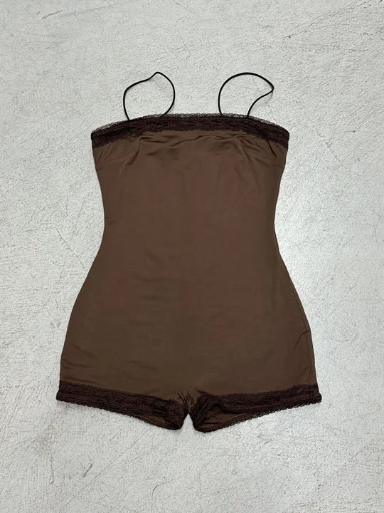 Damen ärmelloser Body mit Spitzenverzierungen Echo Archiv