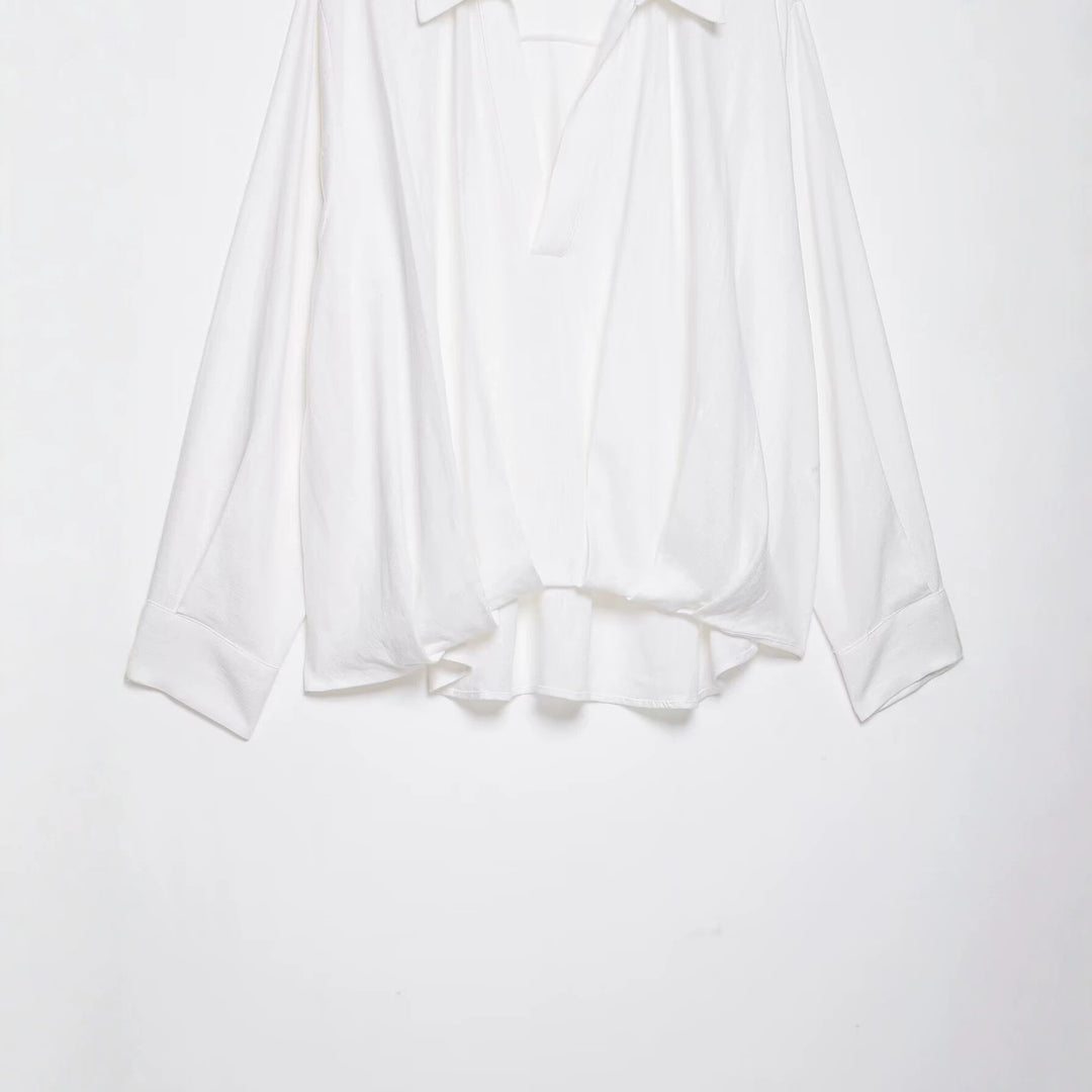 Damen Oversize-Bluse mit weitem Schnitt, tiefem V‑Ausschnitt und elastischem Saum Echo Archiv