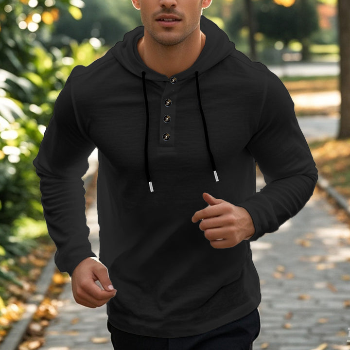 Herren Kapuzenpullover mit zwei Knopfverschluss und sportlichem Schnitt Echoarchiv