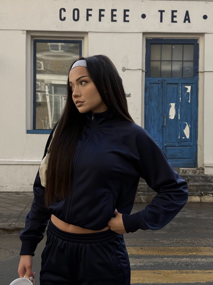 Damen Cropped-Trainingsjacke und hochtaillierte Jogginghose Set aus funktionalem Polyester – Avérine