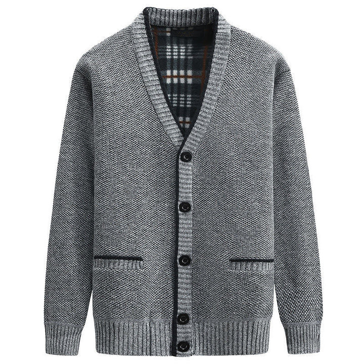 Herren stilvolle Strickjacke mit V-Ausschnitt und liebevollen Details Echoarchiv