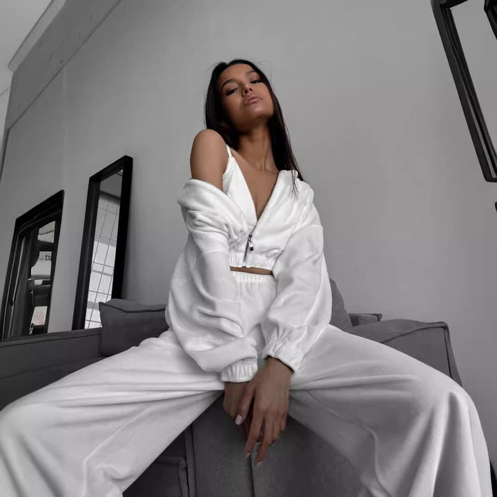 Damen Velours-Lounge-Set mit kurzem Reißverschluss-Hoodie, elastischer High-Waist-Jogginghose und Bustier – Auréline