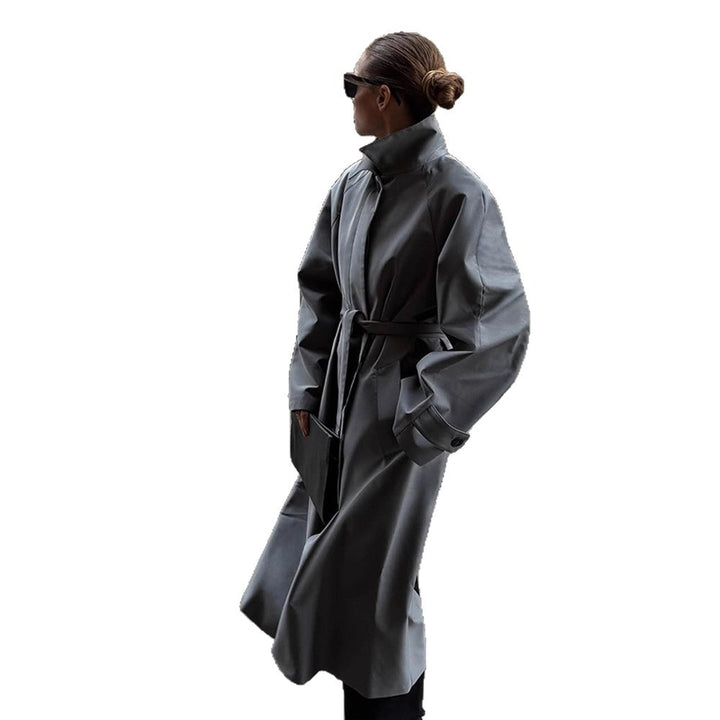 Damen Oversize-Trenchcoat mit hohem Stehkragen, Bindegürtel und verdeckter Knopfleiste Echoarchiv