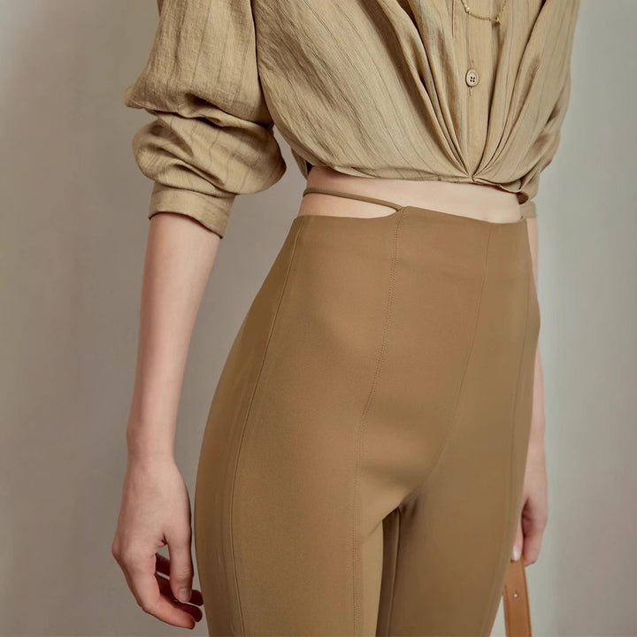 Damen Elegante und figurbetonte Flared-Hosen Echoarchiv