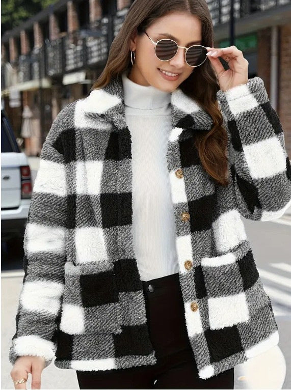 Damen nan gefütterte Karo Teddy-Fleece Shacket mit Knopfleiste und aufgesetzten Taschen Echo Archiv