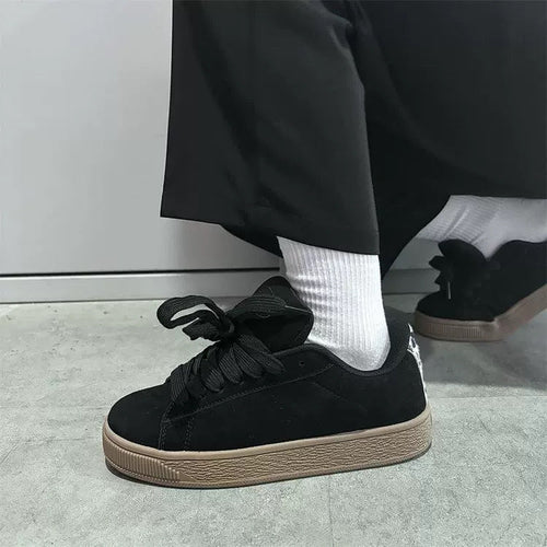 Damen Sportliche Sneaker aus hochwertigem Wildleder mit rutschfester Sohle Echo Archiv