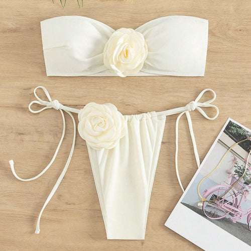 Damen Bandeau-Bikini mit dekorativen Blumenapplikationen Echo Archiv