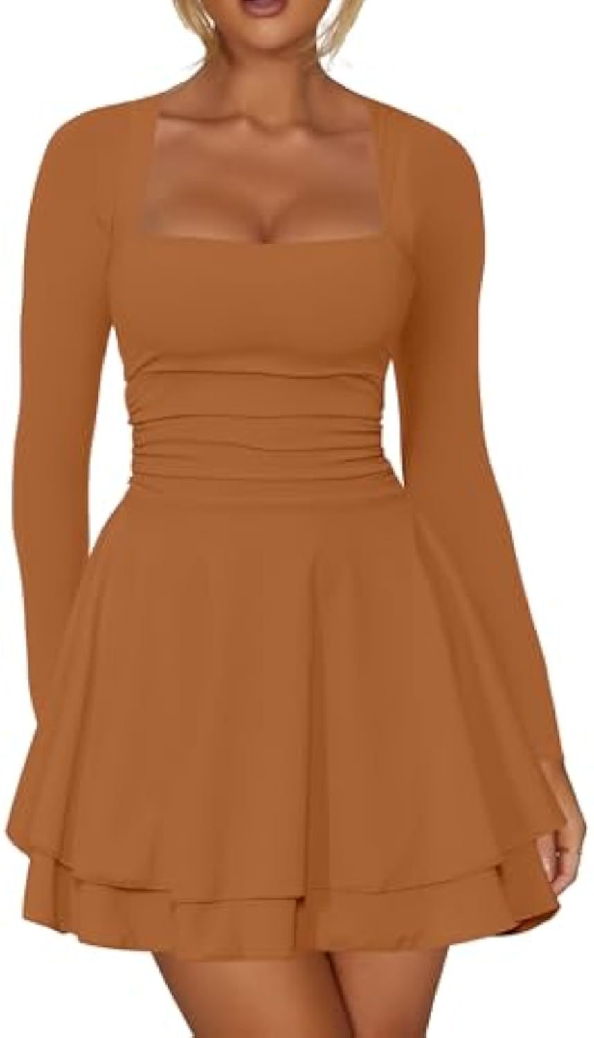 Damen Figurbetontes Jersey-Minikleid mit quadratischem Ausschnitt, taillierter Passform und Stufenrock – Élara
