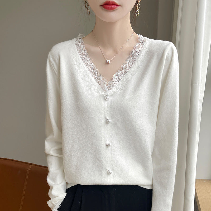 Damen Zarter V-Ausschnitt-Feinstrickcardigan mit floraler Spitzenkante und Perlenverzierung Echoarchiv