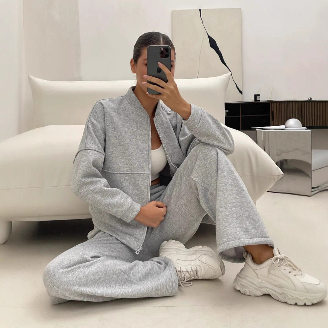 Damen Zweiteiliges Loungewear-Set mit kurzem Bomber-Zip und weiter hochgeschnittener Jogginghose – Auréline