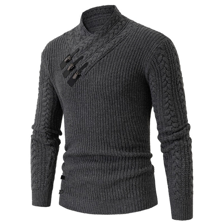 Herren nan Strickpullover mit Schalkragen, Zopfmuster und markanten Schnallenverschlüssen Echo Archiv