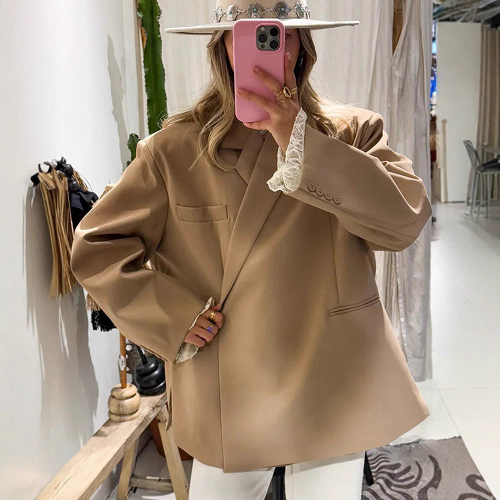 Damen Oversize-Blazer mit kastiger Silhouette, verdeckter Verschluss und Pattentaschen Echoarchiv