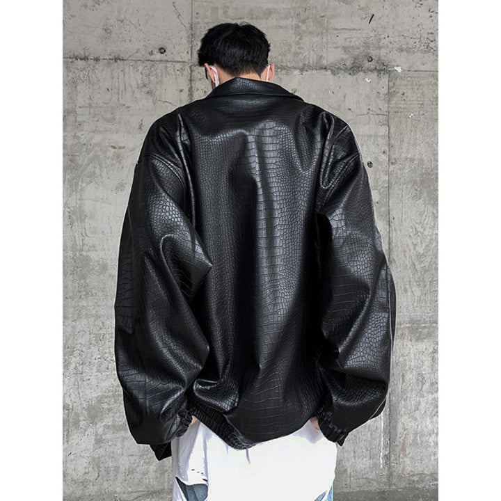 Herren Oversized Kunstlederjacke mit Krokodilprägung und Kontrastpaspel Echoarchiv