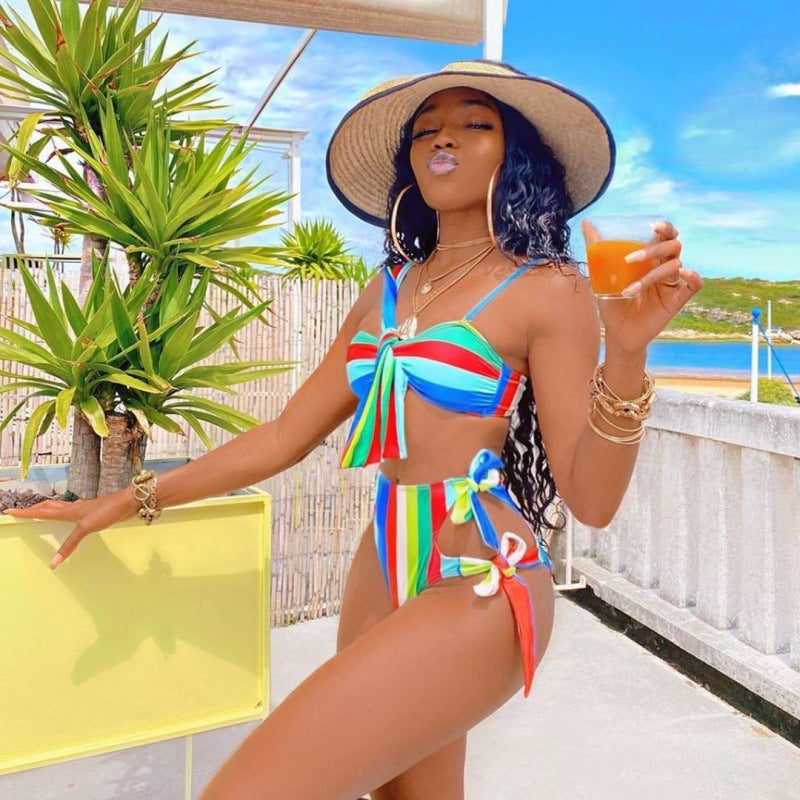 Damen Bikini-Set mit Hochgeschnittenem Design und Verspieltem Schleifenverschluss Echo Archiv
