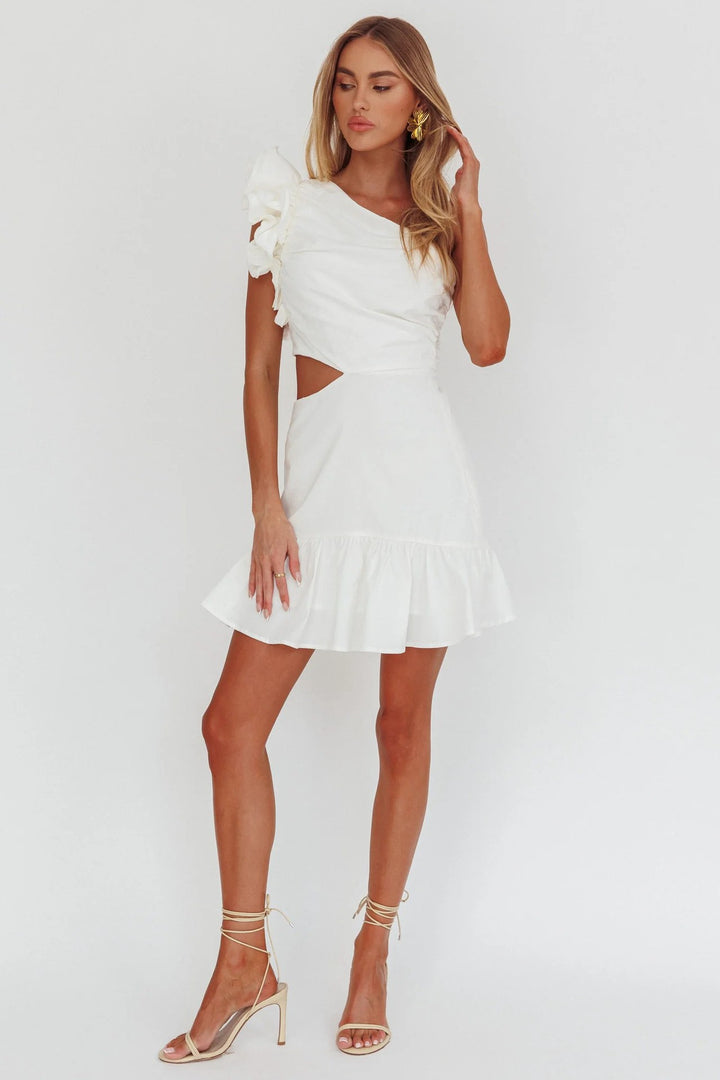 Damen Elegantes Cut-Out Kleid mit Rüschendetails Echo Archiv
