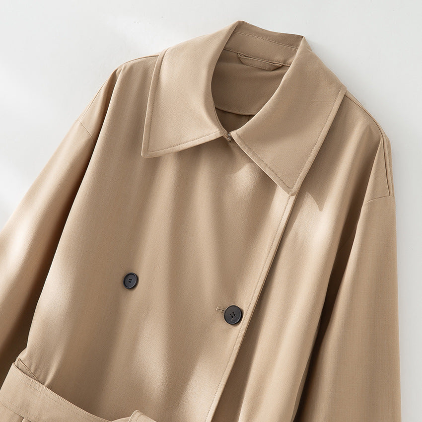 Herren Langer Doppelreihiger Trenchcoat mit Oversize-Schnitt und Reverskragen Echoarchiv