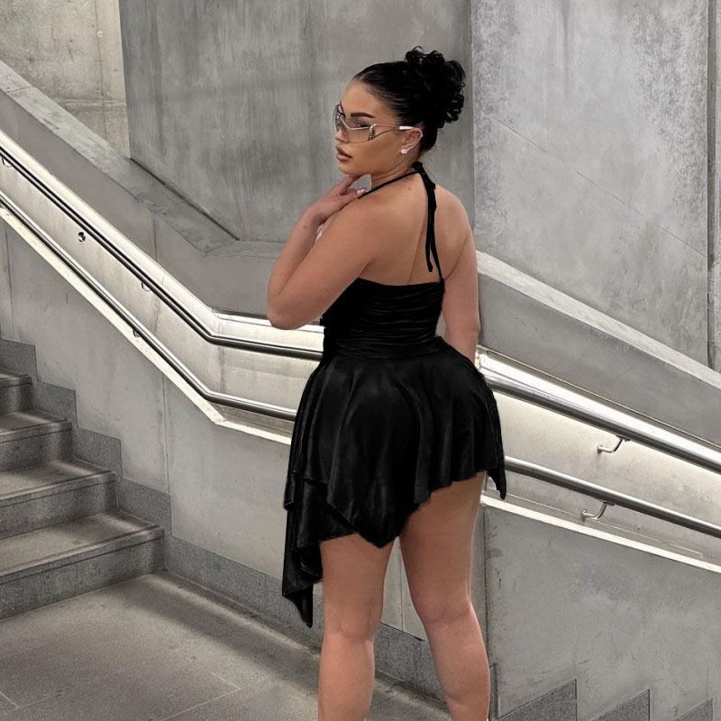 Damen Trendiges Mini-Kleid mit asymmetrischem Saum und Raffungen Echo Archiv