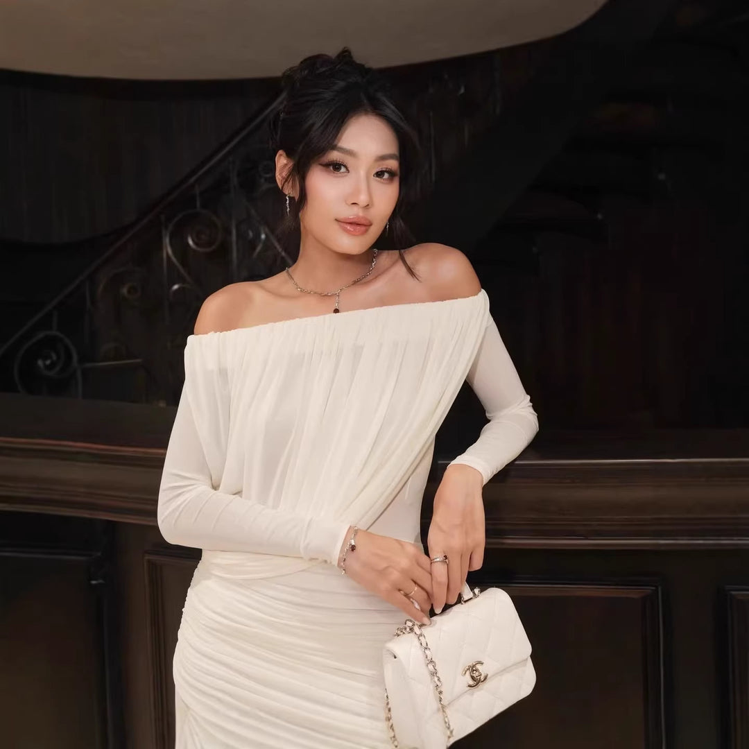 Damen elegantes Kleid mit asymmetrischer Drapierung Echo Archiv